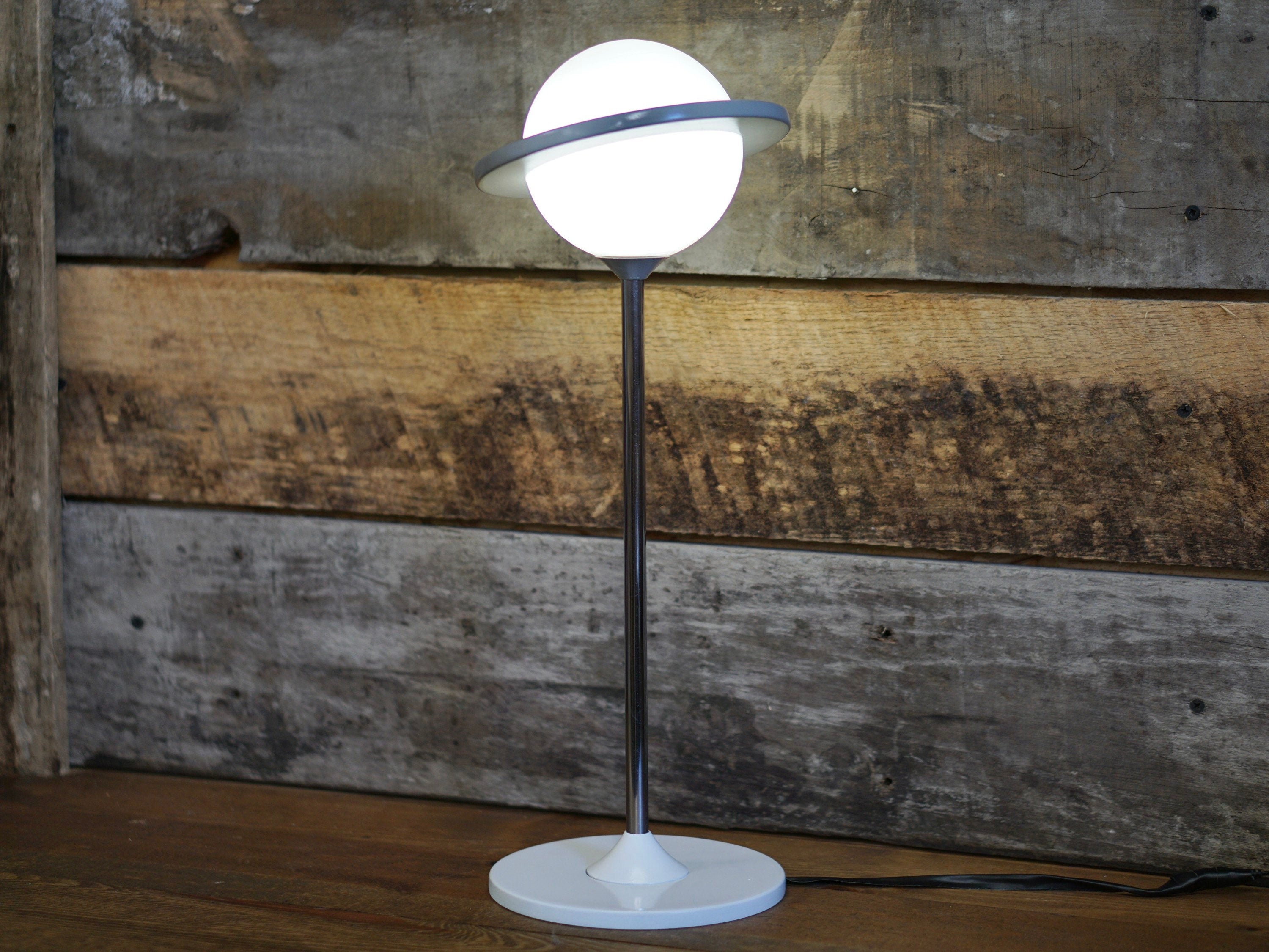 Saturn LED Lamp, Planet LED Light/Lamp!