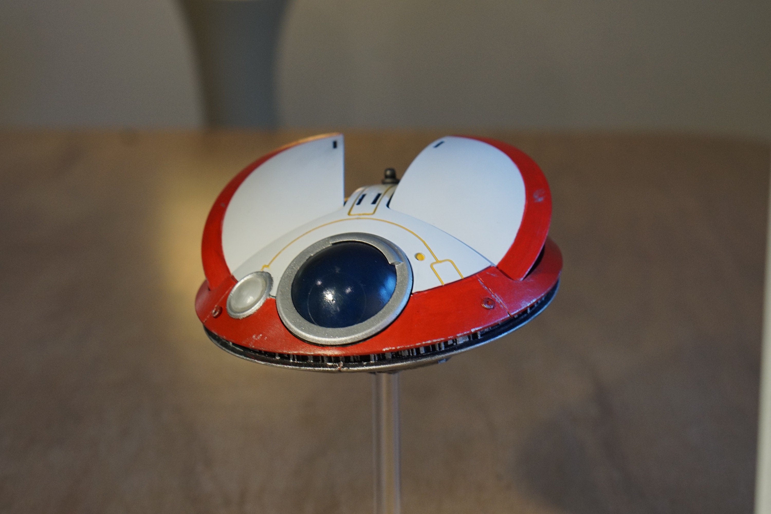Lola Droid Lo-La 59 A22 Droid + Movable Wings / Stand. Fully Finished!