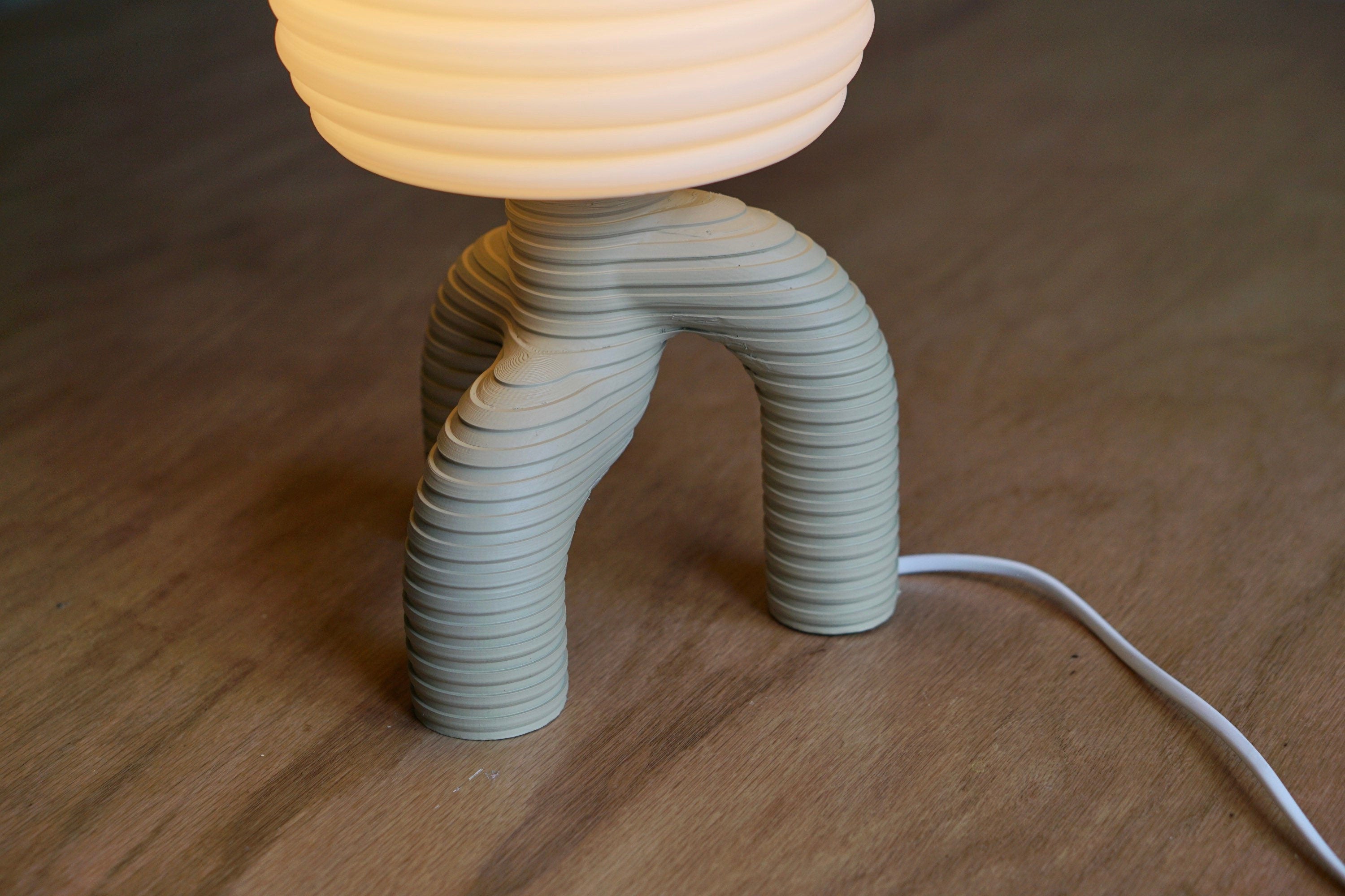 SQUIGGLE Table lamp - Modern Accent lamp - Futuristic Lamp - Modern light - Quirky Lamp -